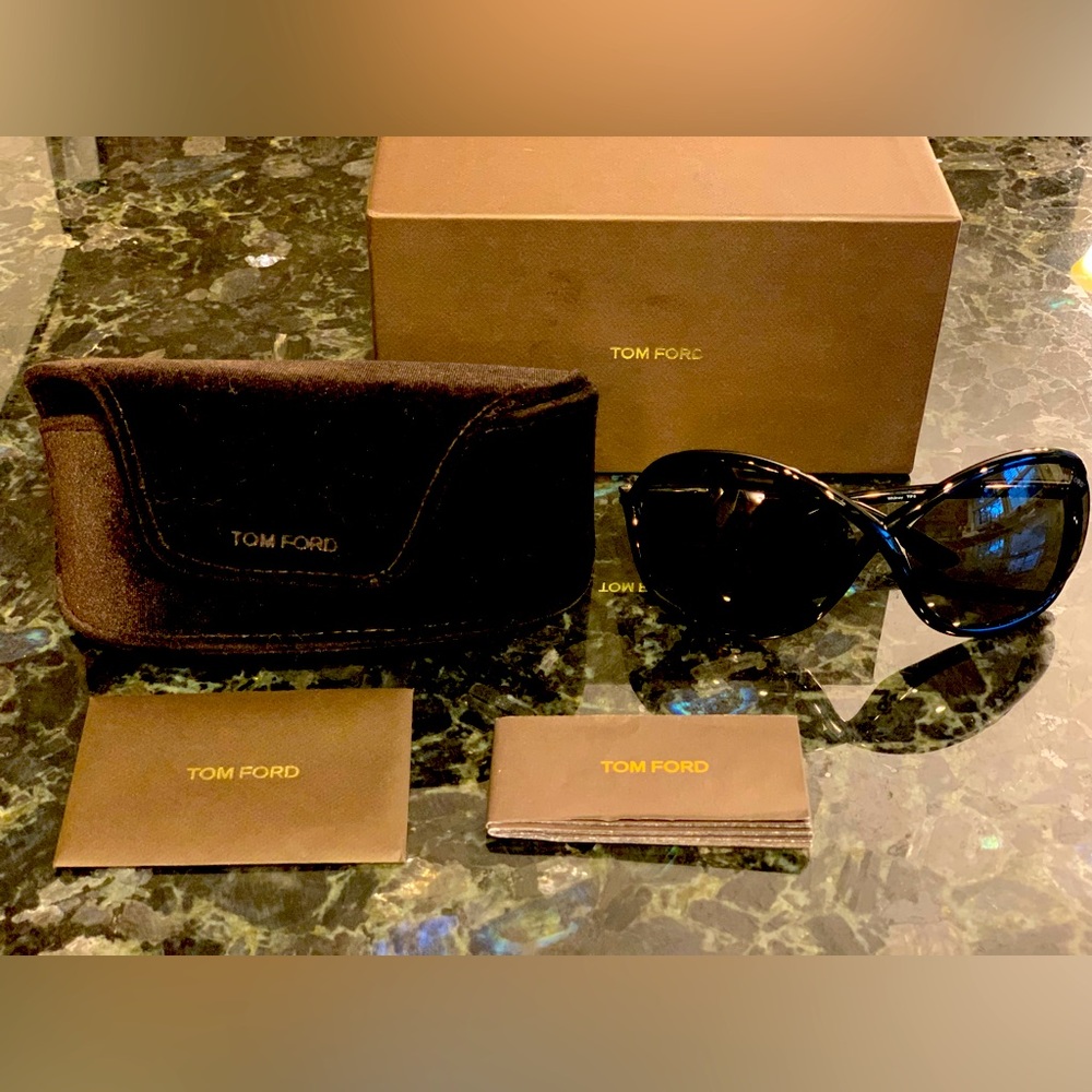 New! 💯Authentic and beautiful Tom Ford Sunglasses.